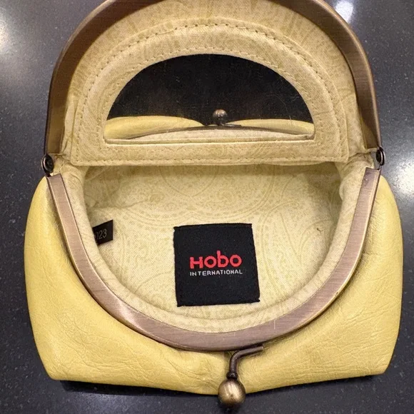 Lime green Leather hobo mini clutch - Picture 3 of 7